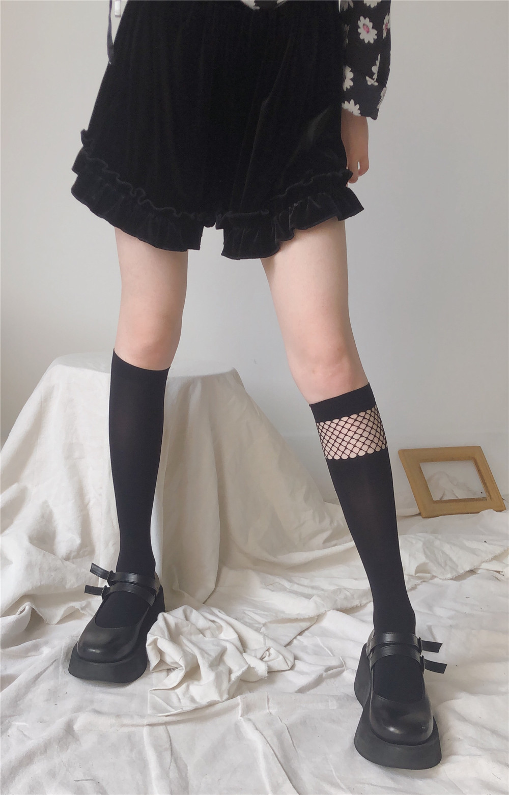 Autumn new collection: One-piece formed spliced net socks, calf socks, cool jk dark style, ins black mid-calf socks pic 10