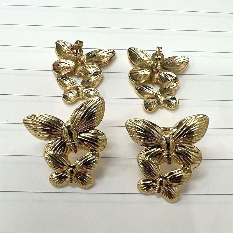 European and American stud earrings, retro metal butterfly, high-end and simple earrings, French court-style copper gold-plated earrings pic 2