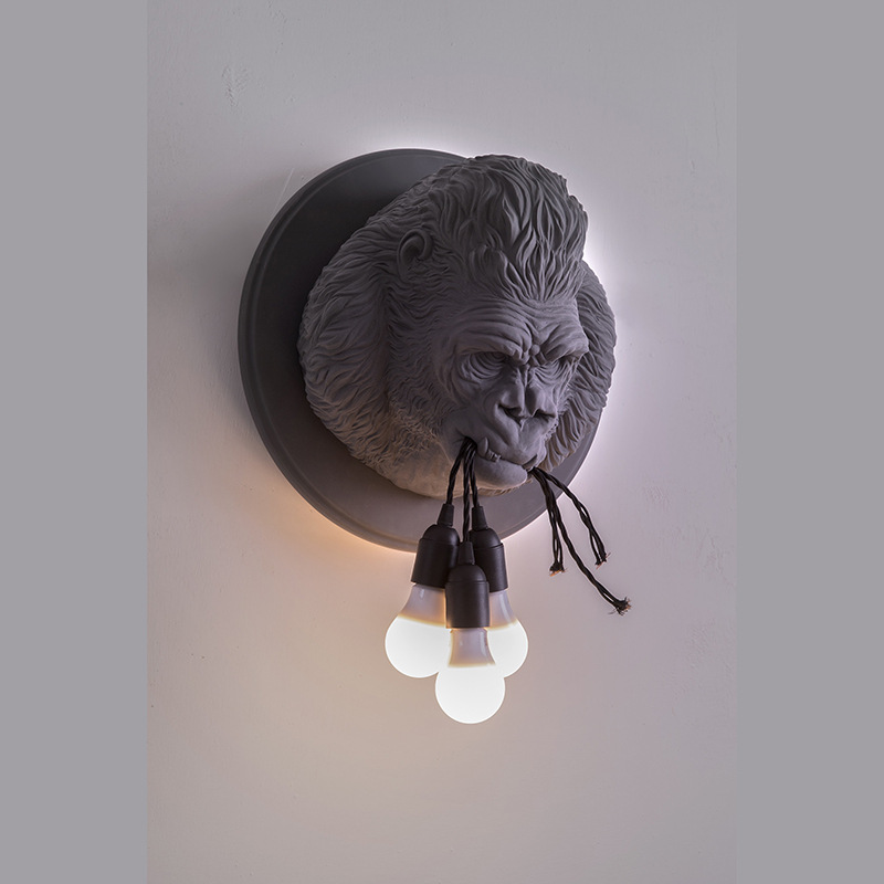 Industrial-style retro Nordic style artistic and creative living room corridor, powerful resin gorilla wall lamp pic 6