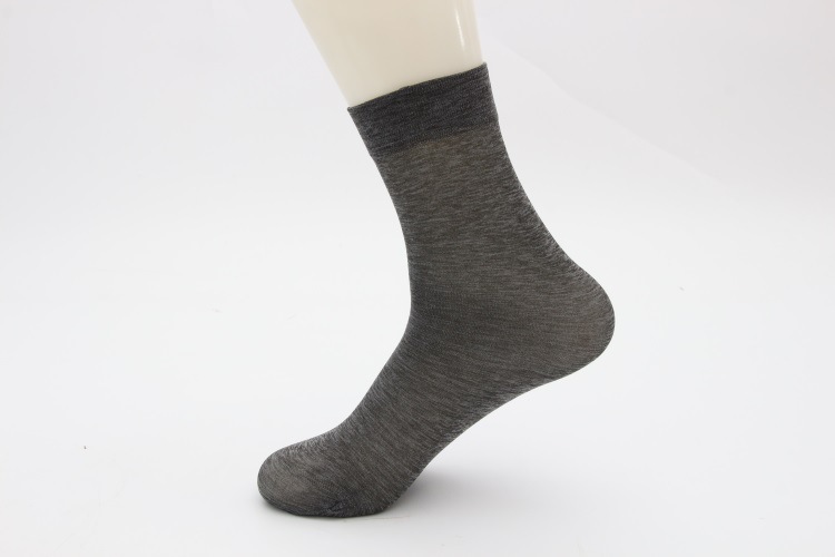 Hombres de verano medias de tubo medio calcetines de baño de pies calcetines de piso mercerizado algodón color sólido estilo fino negocios hombres calcetines al por mayor pic 16