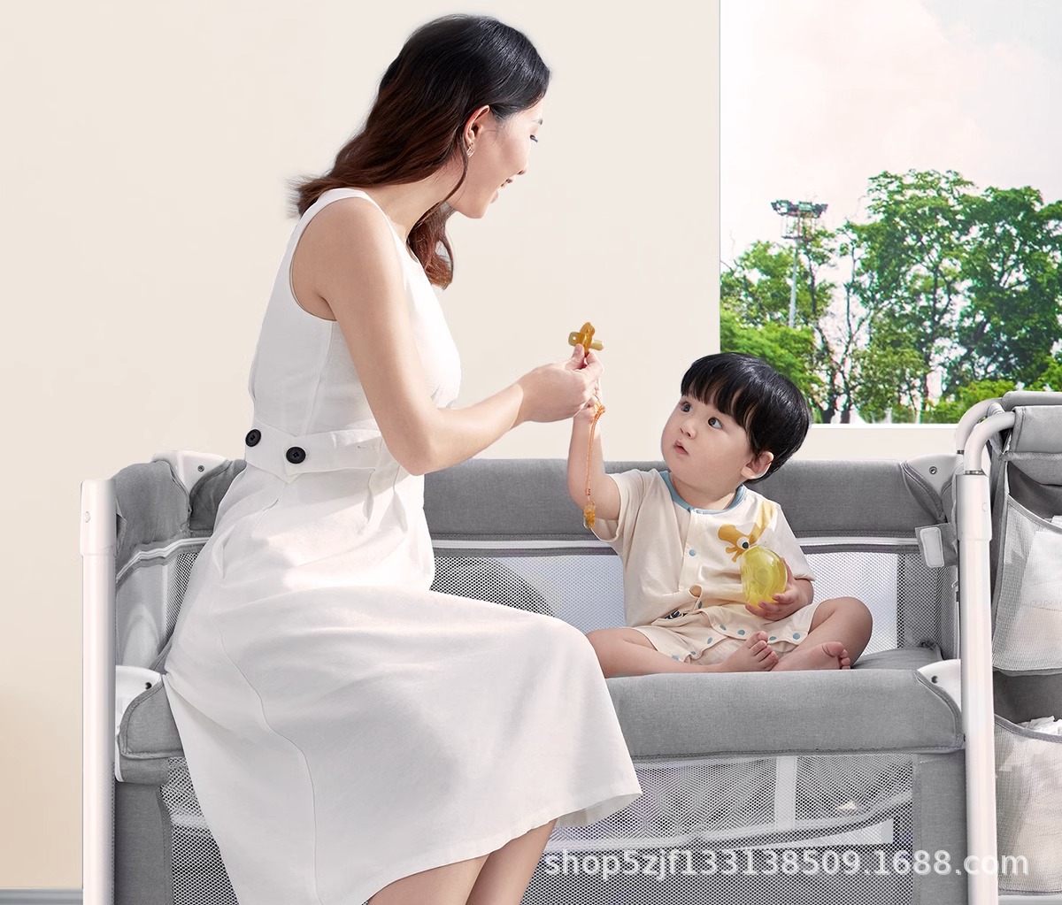 酷豆丁婴儿床折叠拼接大床便携式床可移动新生婴儿床尿布台宝宝床详情9