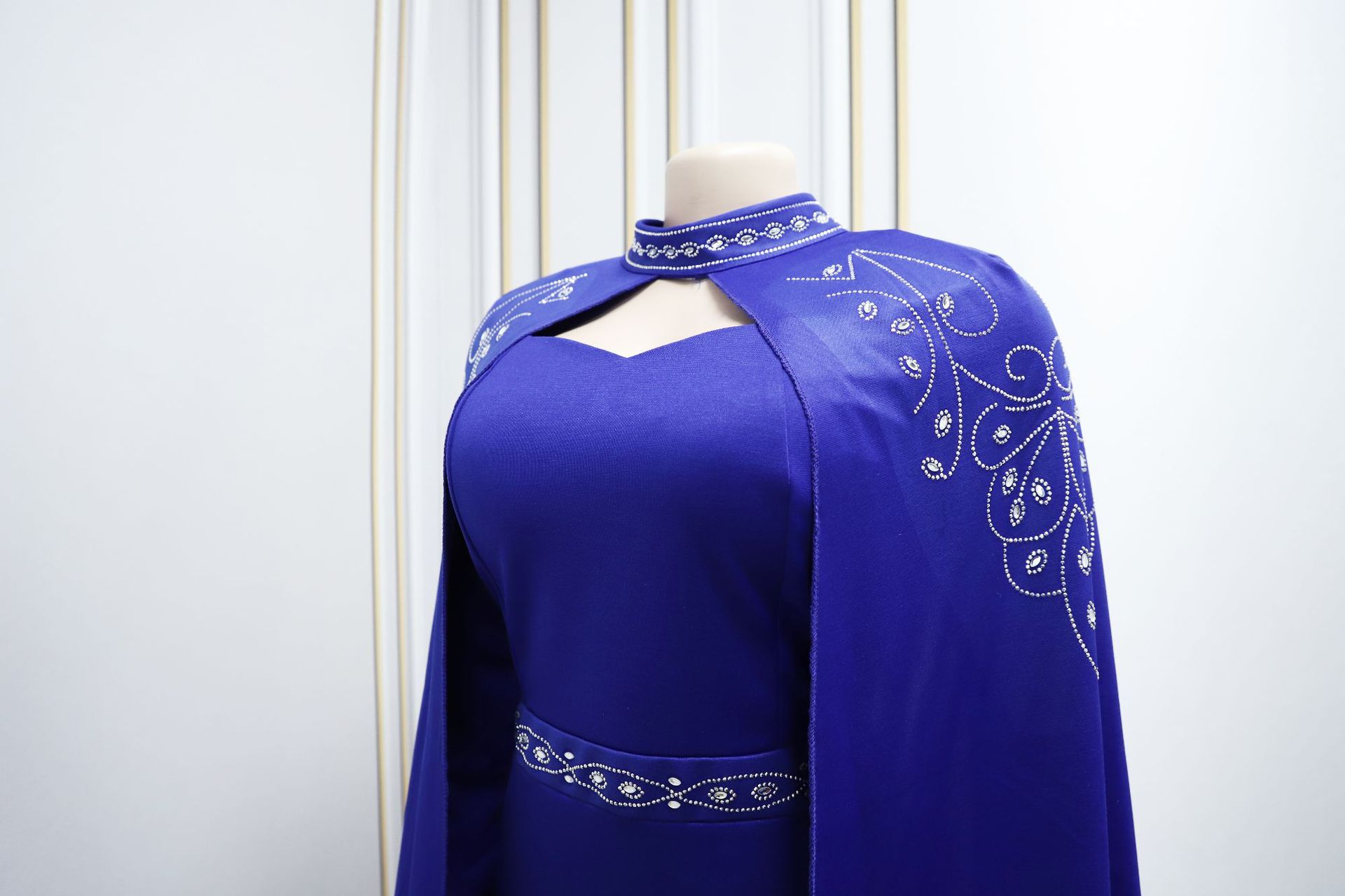 Dubai 2024 Saudi Arabian dress, cross-border Middle East Arab clothing, diamond-encrusted dress, long robe skirt pic 13