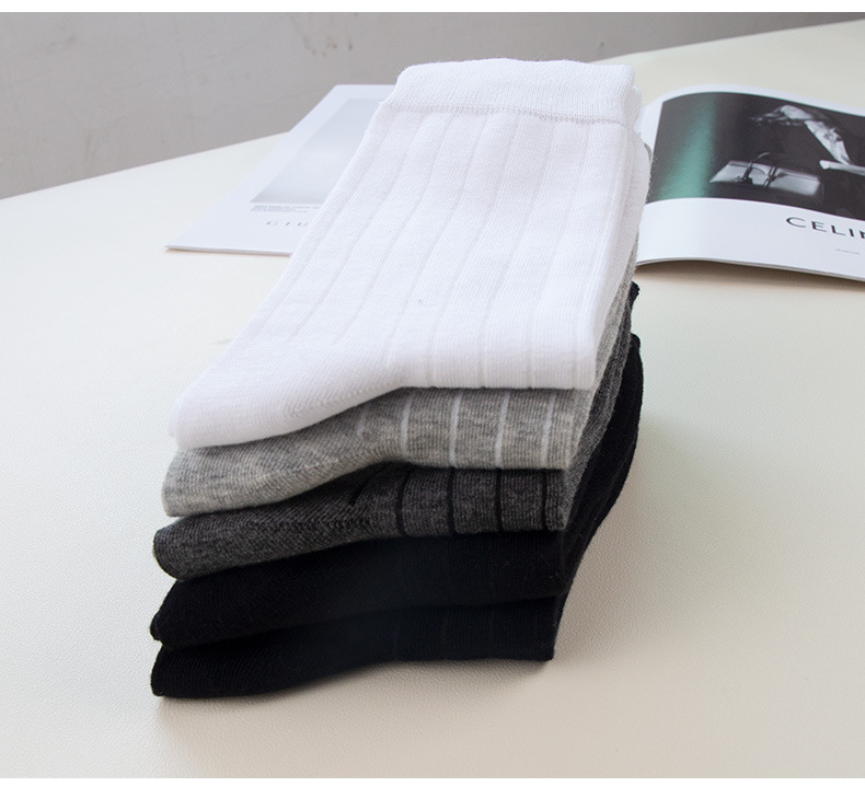 袜子地摊一件代发袜子男春秋中筒袜条纹商务休闲透气吸汗防臭黑白灰纯色棉袜绅士袜一件代发详情2