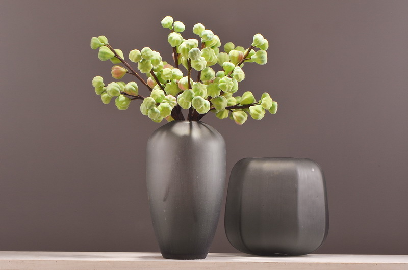 Wholesale of original factory flocking artificial figs, ins popular flower arrangements, artificial berries, entrance hall and hotel decoration pic 11