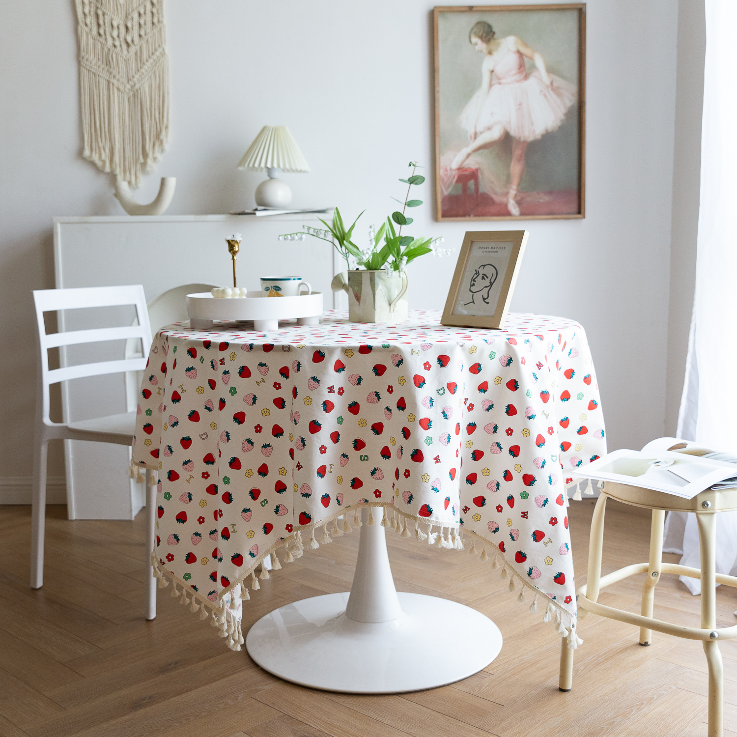 Tablecloths, fresh and simple tablecloths, country-style strawberry table MATS, table covers, Japan, South Korea, Taiwan, Hong Kong, foreign trade pic 1
