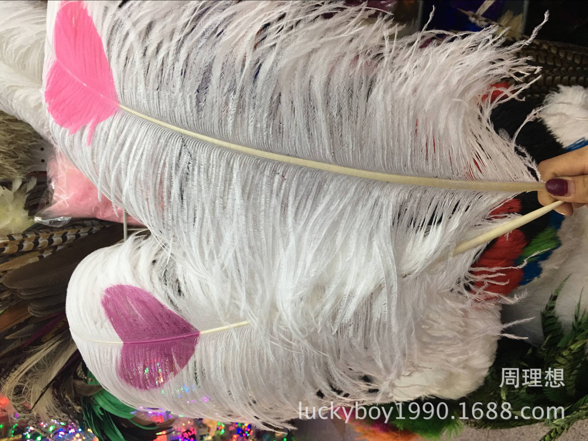 Wedding home decoration, pink creative heart-shaped ostrich feathers, party hotel decoration, photo props, ostrich feathers pic 32