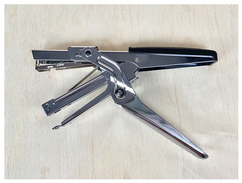 Yunfeng 9943 Hand-held stapler, a dedicated hand-held pliers stapler and binding machine for student and office use, is the original factory pic 5