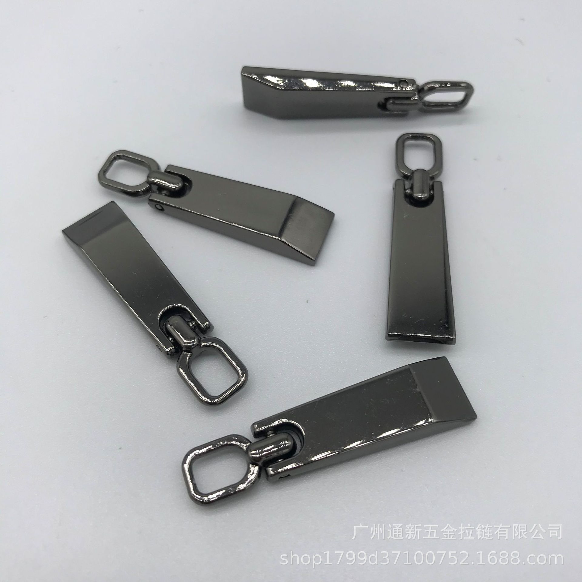 Wholesale of 3#, 5#, 8# metal zipper zippers in stock, high-quality electroplated alloy gun-colored movable zipper plates for luggage tags pic 7