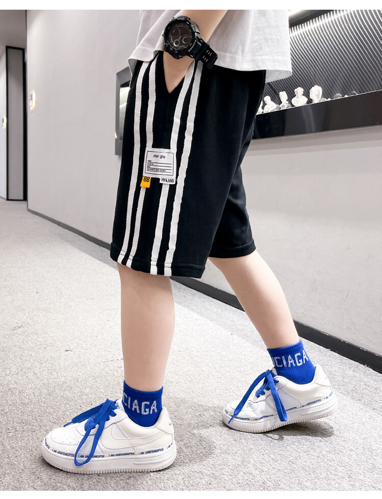The 2022 new summer loose and stylish cotton capri shorts for boys are a trend of casual summer pants for middle-aged children pic 116