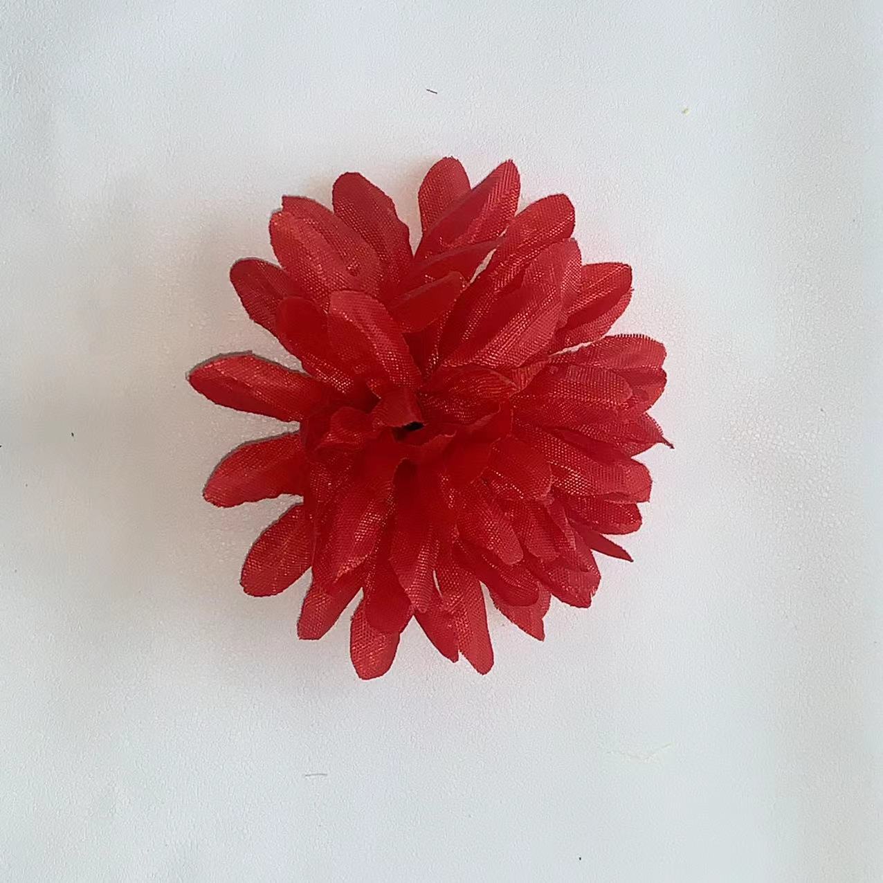 The flowers are cheap and beautiful. The flower heads are preserved flowers. We offer wholesale of fake flower arrangements for visiting graves and paying respects during the Qingming Festival pic 8