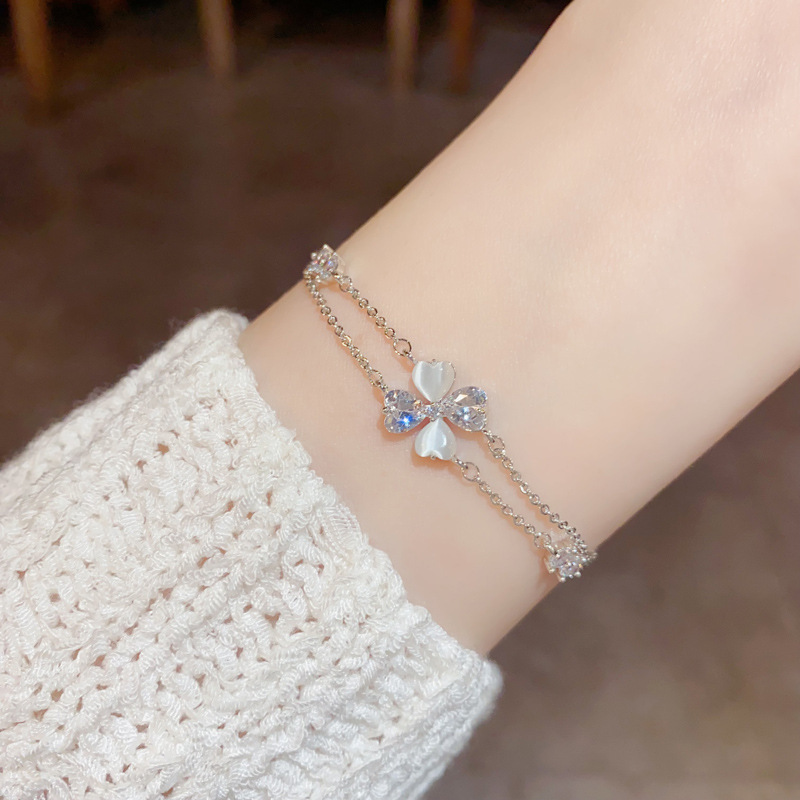 The silver series summer new exquisite and versatile zircon bracelet with a fresh and elegant style is a unique, light luxury and high-end jewelry accessory pic 12