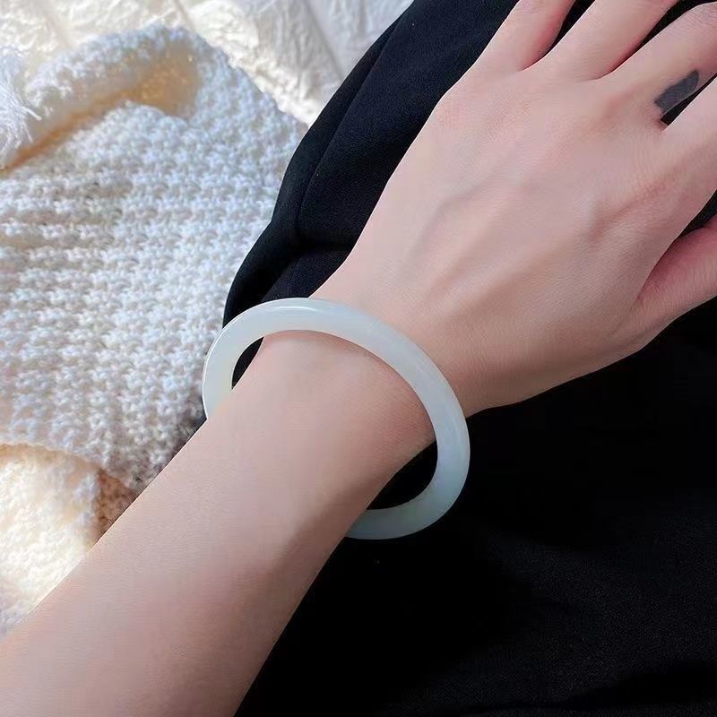 Raspberry sparkling water bracelet, glass imitation jade, Chinese style round bar 8mm beauty bar jingle bracelet, ice-transparent Hanfu to match. pic 7