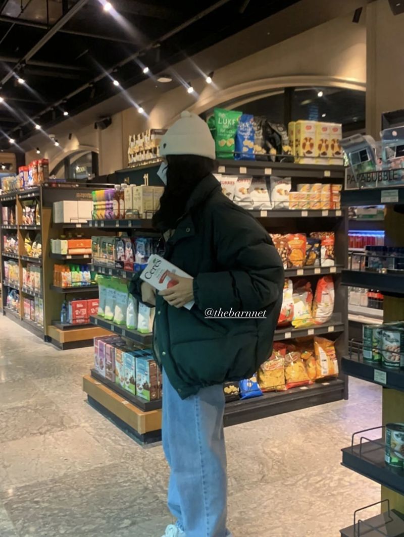 2022 Winter new style of Korean Dongdaemun th*bar*net stand-up collar 90 white duck down down jacket for women in stock pic 43