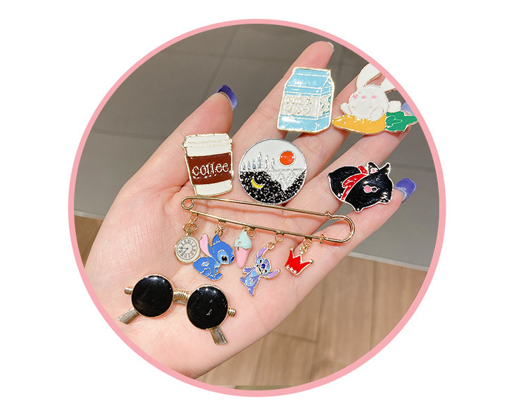 Cute Japanese brooches, trendy and individualistic alloy badges, brooches, accessories, cartoon collars, clothes, summer trinkets pic 30