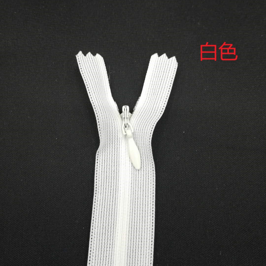 白色