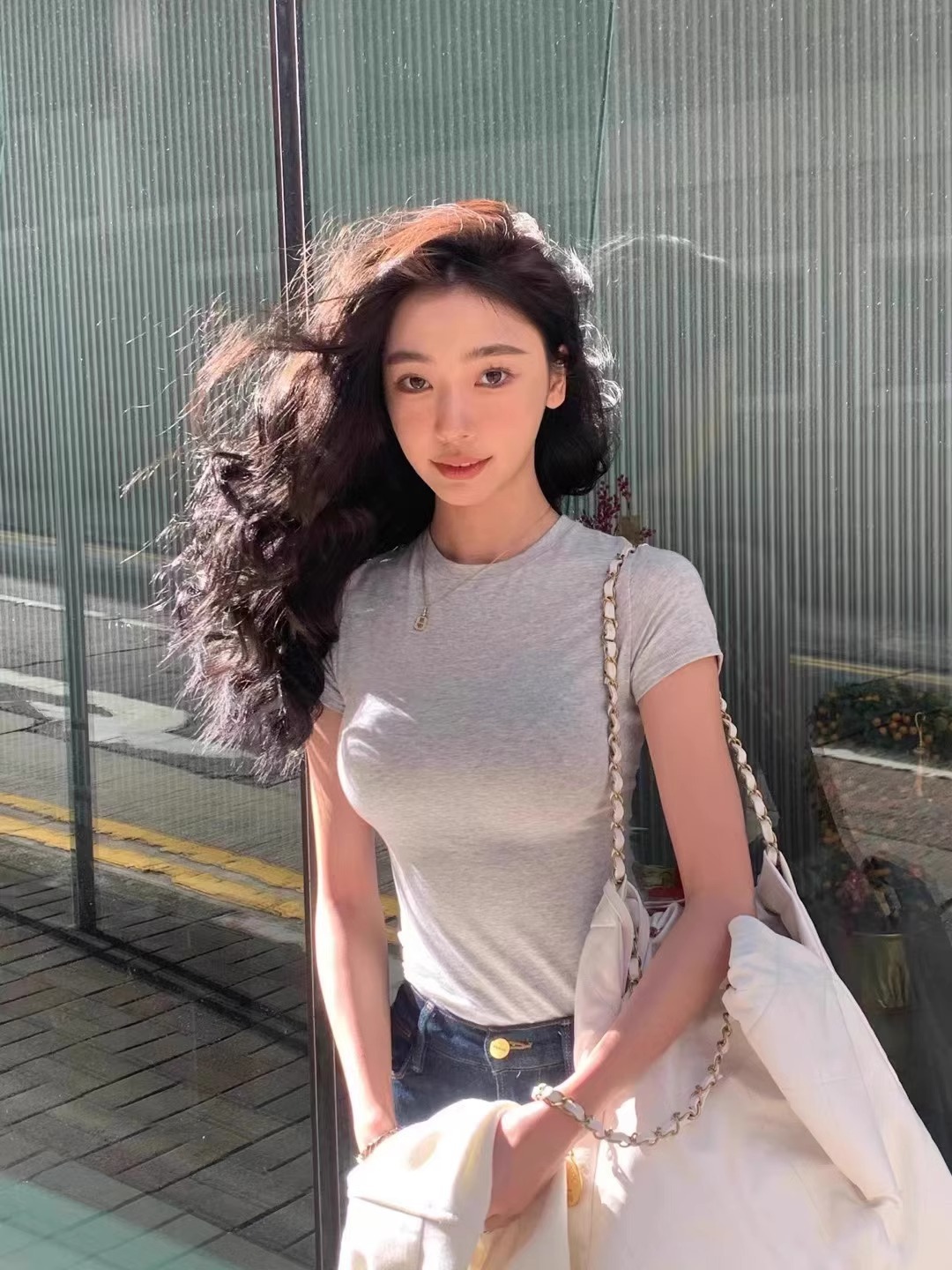 现货Skims卡戴珊经典正肩辣妹运动内搭打底紧身上衣莫代尔t恤详情3