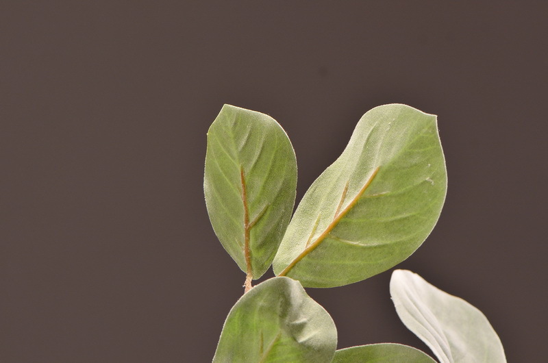 Factory direct sales of artificial leaves, wholesale of flocking artificial paulownia leaves, flower arrangement leaf materials, photography props, artificial green plants pic 8