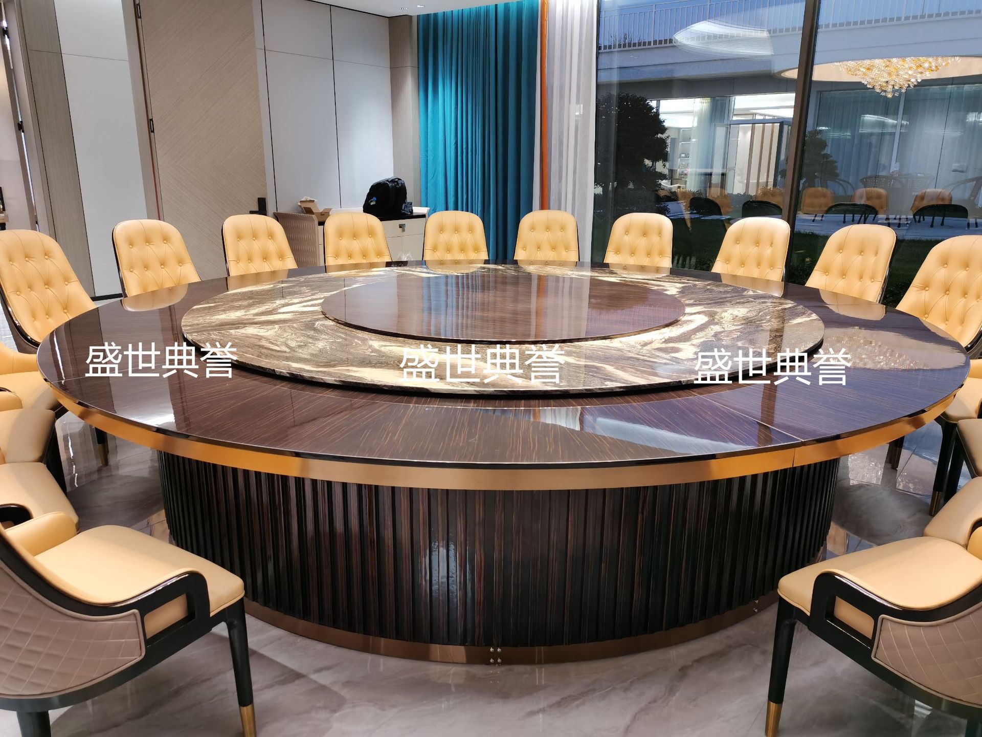 Changsha resort hotel moderno y ligero lujo mesa y silla de madera sólida recepción de club de gama alta silla de paquete suave habitación privada silla de comedor de madera de cera blanca pic 7