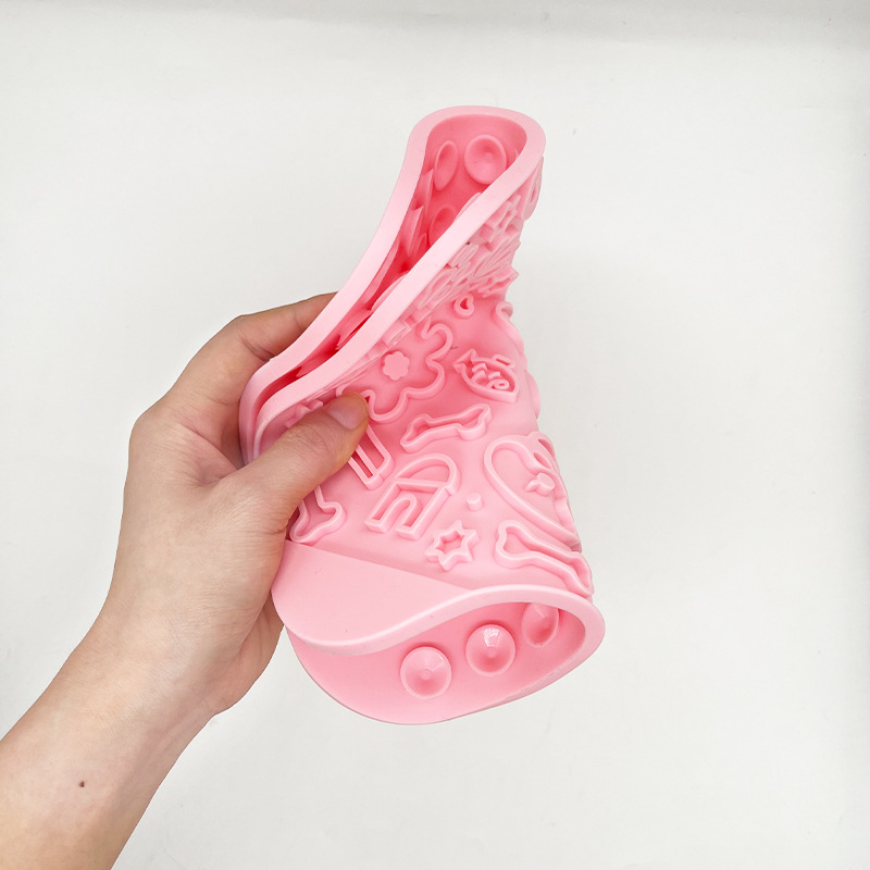 爆款硅胶宠物舔食垫 狗狗食具宠物舔食垫 吸盘缓食垫狗舔垫0825详情17