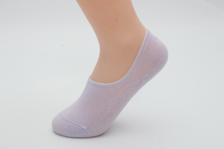 Primavera verano nuevo calcetines barco calcetines invisibles de boca rasa transpirable algodón simple calcetines para mujeres color sólido silicona antideslizante calcetines al por mayor pic 22