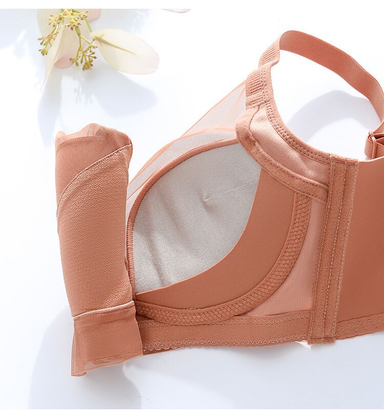 A new type of sexy and cute bra for a teenage girl with free shipping. It has no underwire, a pair of breast support, adjustable bra and AB medium thickness cup pic 7