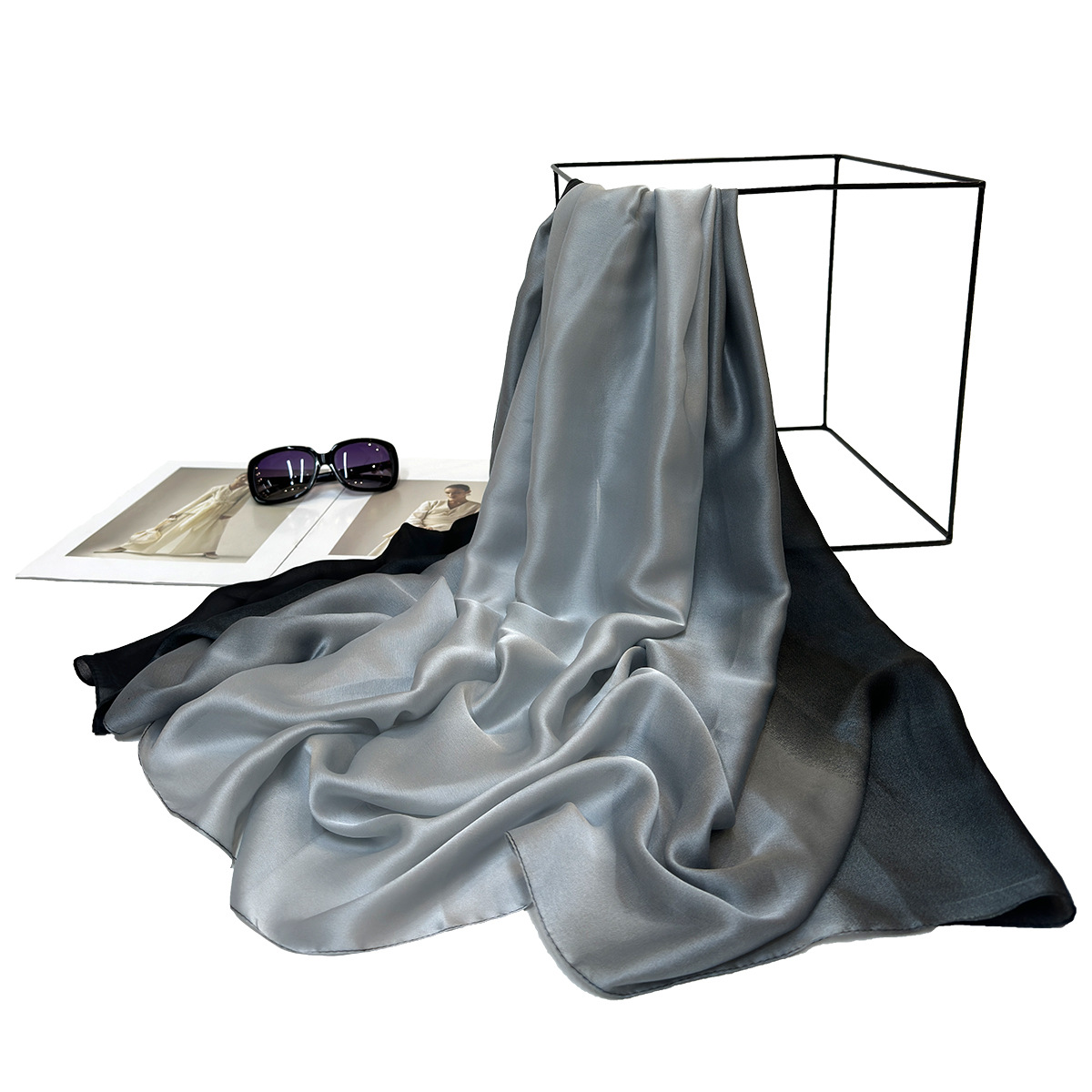 新款欧美出口高级 时尚百搭仿真丝缎面渐变色围巾披肩 工厂批发详情7