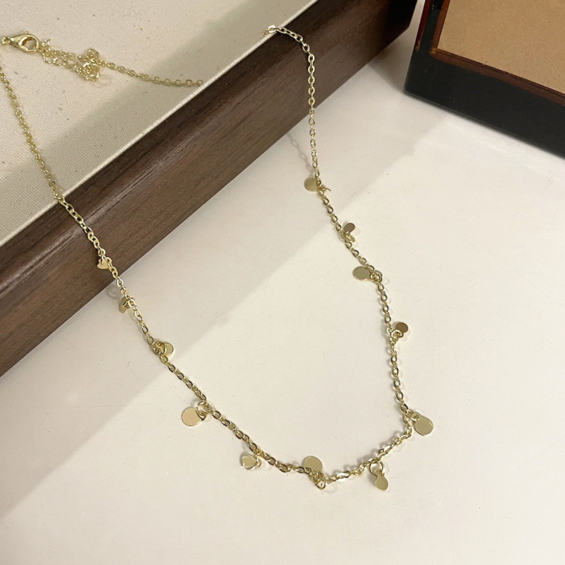 French retro star and moon necklace, fresh and colorful beaded collarbone chain, niche design, high-end neckchain for women pic 4