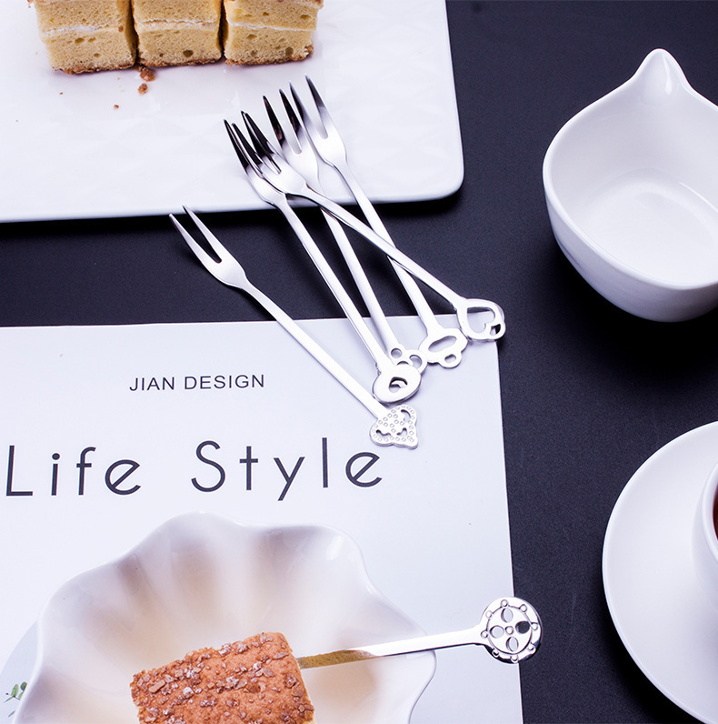 304不锈钢水果叉 创意甜品叉二齿水果签 礼品批发跨境供应 月饼叉详情3