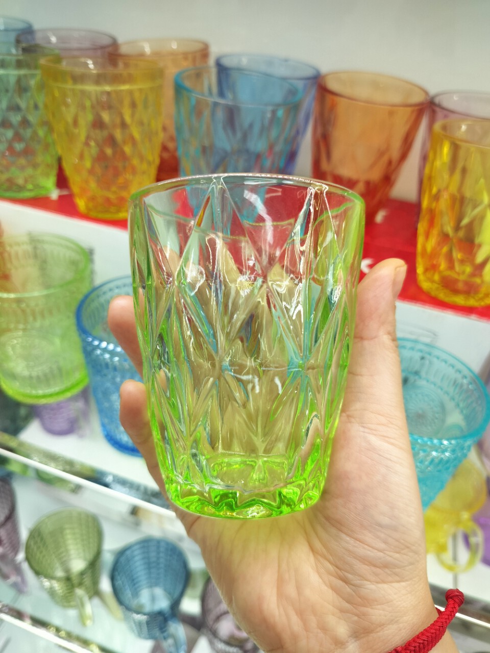 热卖菱形玻璃杯复古钻石杯彩色详情3