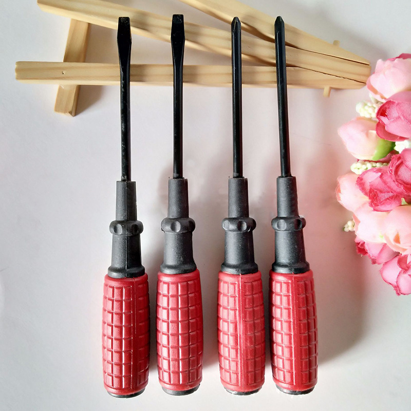 Red handle screwdrivers, 3-inch flat-head screwdrivers and cross-head screwdrivers are available for one yuan at the one-yuan store pic 1