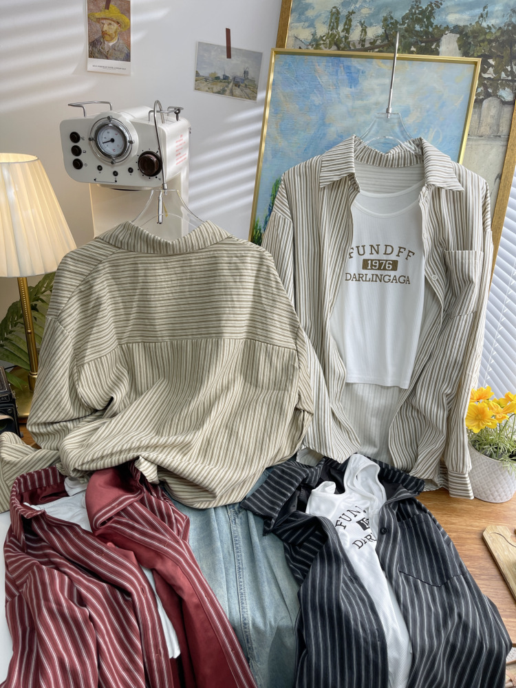 Dongdaemun, South Korea, early autumn new Korean-style vertical striped long-sleeved shirt for women, loose and casual, stylish shirt trend 4730 pic 7