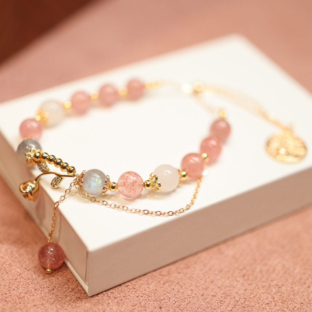 Natural strawberry crystal beaded bracelet, Little Prince and rose pendant bracelet, niche design sense jewelry pic 3