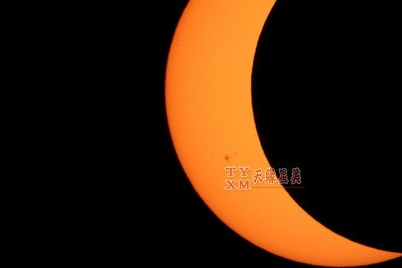 The NexStar 8SE astronomical telescope features intelligent automatic star search, professional sky observation, high magnification and high-definition space viewing pic 41