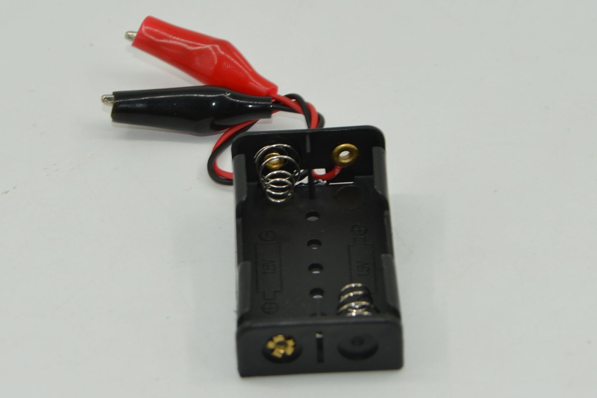Battery box No. 5 AA black double-cell battery box with alligator clip wire half-peeled 3V battery box sent by the manufacturer pic 2