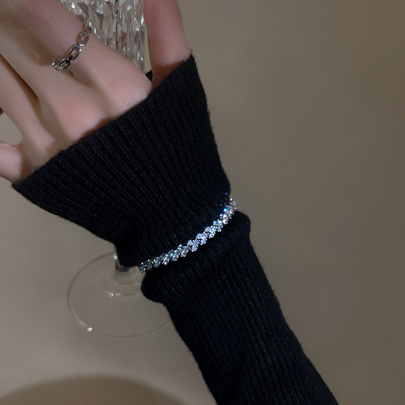 Korean fashion Zircon adjustable bracelet, a light luxury and high-end style bracelet, is unique and versatile, a new type of elegant jewelry pic 35