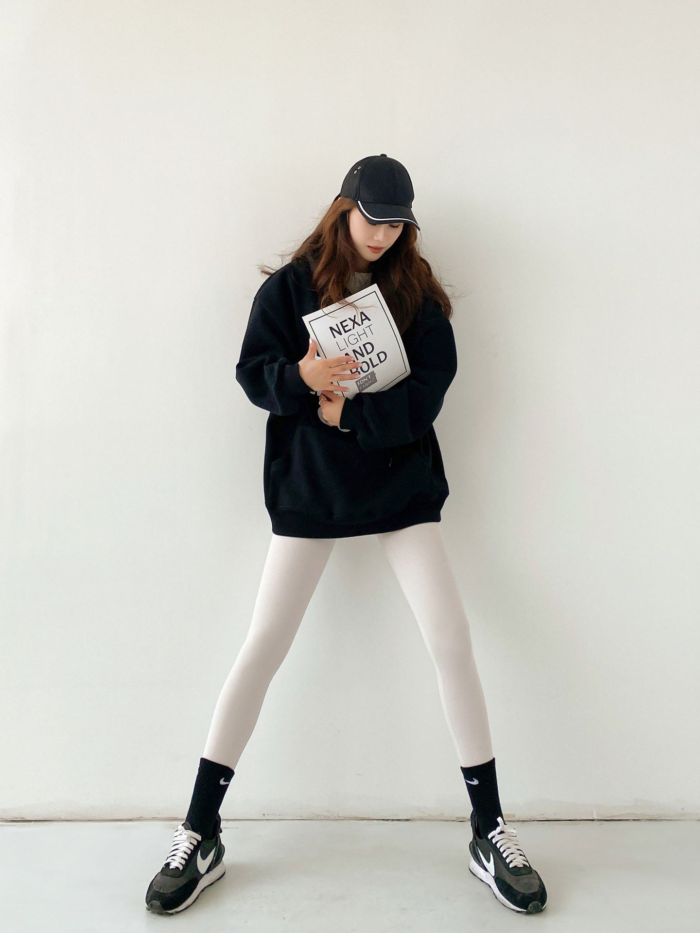 Wholesale of 2023 Spring and autumn tight-fitting high-waisted leggings, water-sparkling Barbie pants, a must-have for lifting buttocks, 9-inch pants, a one-piece replacement for women pic 74