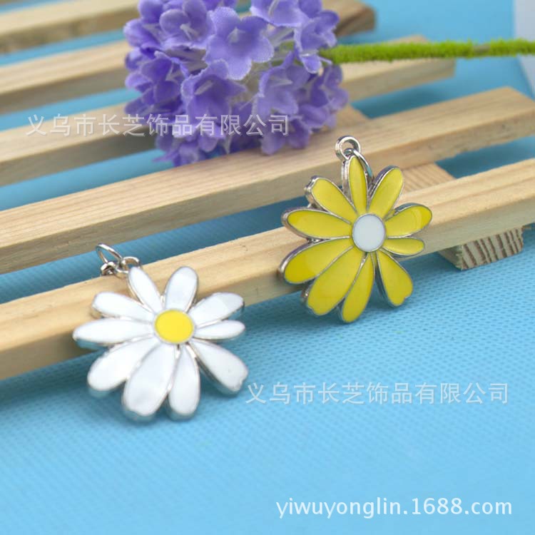 Pet zinc alloy bone pendants, exquisite and elegant pet dog tags, outdoor anti-loss pet store cat tags wholesale pic 18