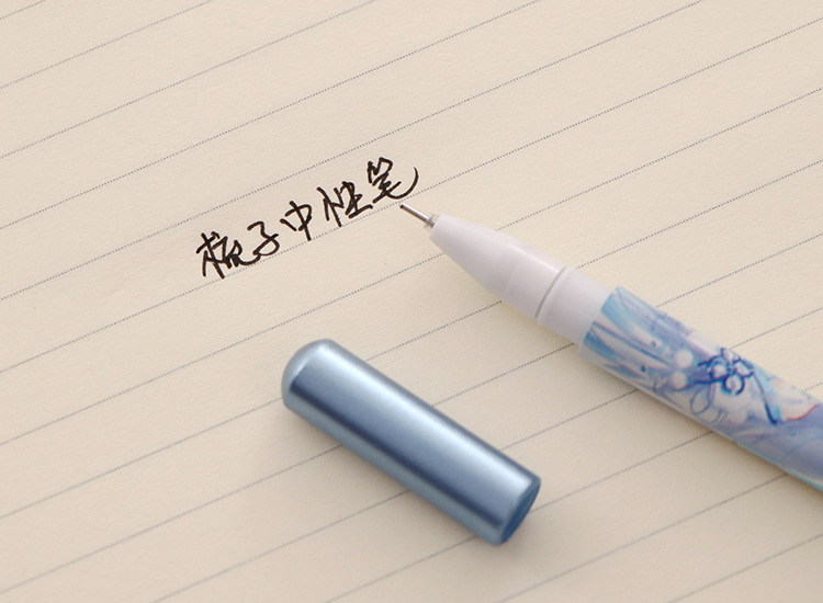 Wholesale of creative cartoon comb-shaped gel pens, black gel pens, signature pens, student gel pens, stationery and school supplies pic 5