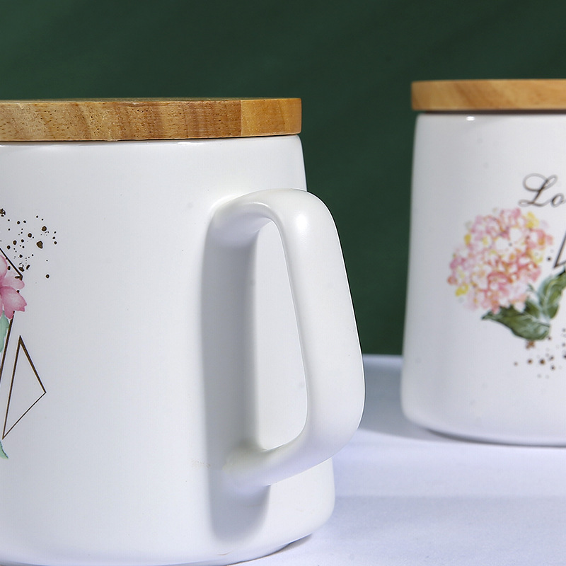 北欧陶瓷杯素雅花卉马克杯带竹盖小清新水杯带密封木盖杯子详情15