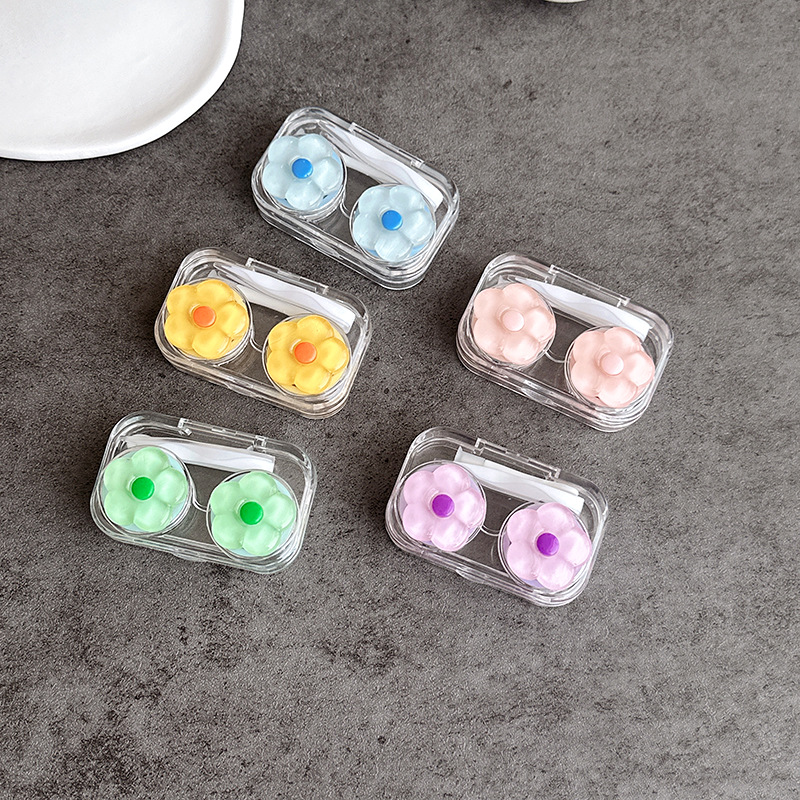 The no-screw cap contact lens case, cute little flower companion box, transparent flip-top one-piece beauty contact box and care box are exclusively for foreign trade pic 2