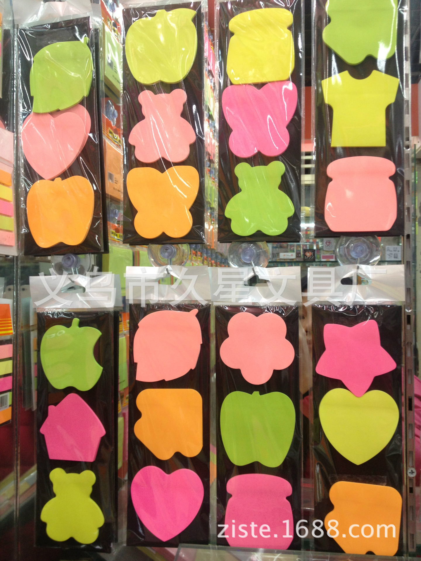 Popular small products at street stalls and night markets: black background card combinations, sticky notes, cute-shaped student stickers, handbooks, and stationery pic 18