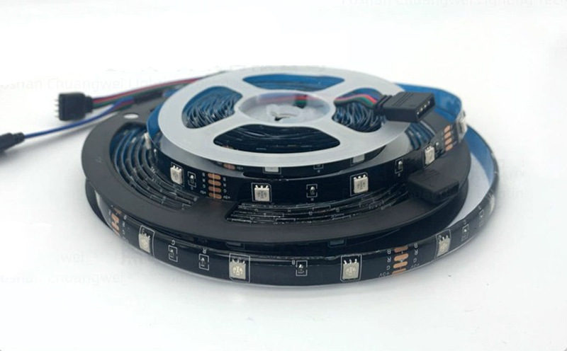 Светодиодные лампы имеют 5V5050RGB семимильные лампы с 2835 дистанционно управляемым bluetooth APP pic 8
