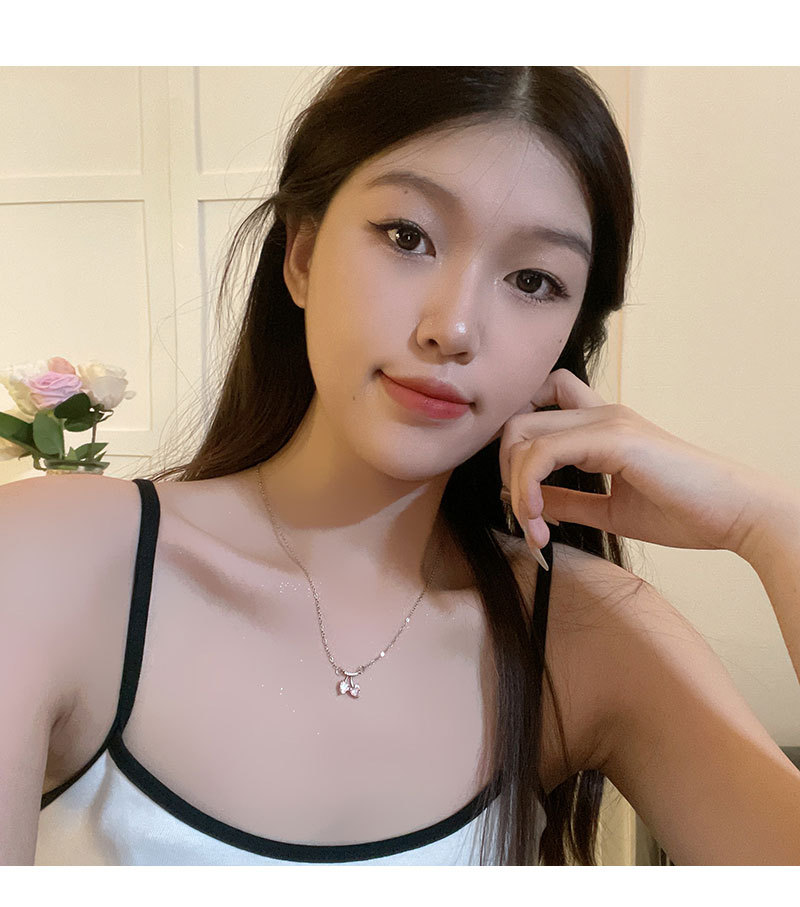 粉色锆石小樱桃项链女甜美小众设计高级感钛钢锁骨链百搭气质配饰详情16