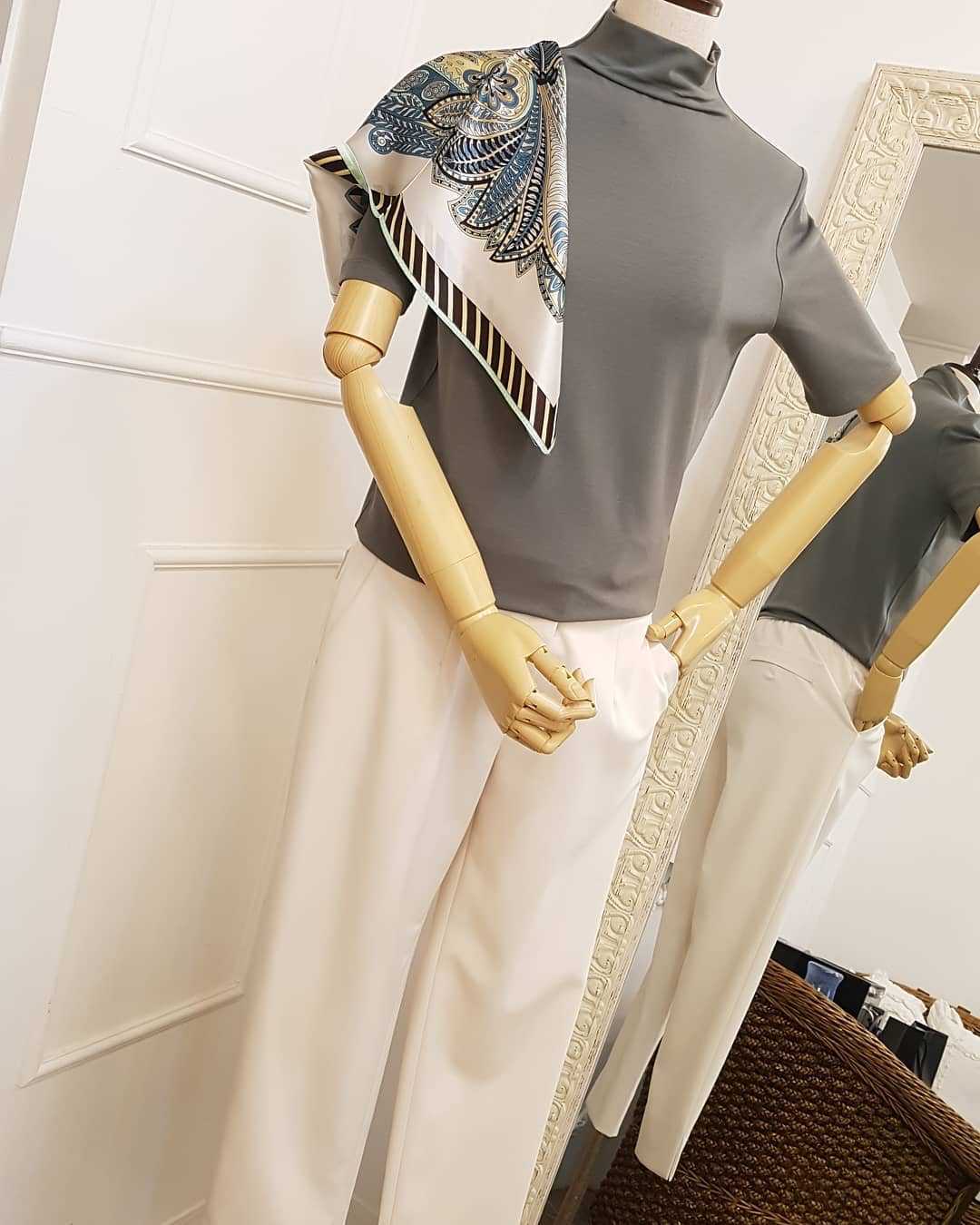 Wholesale silk scarves for overseas gifts and return gifts, cross-border silk autumn and winter decorative plain crepe satin 53cm floral neckerchiefs, small square scarves pic 24