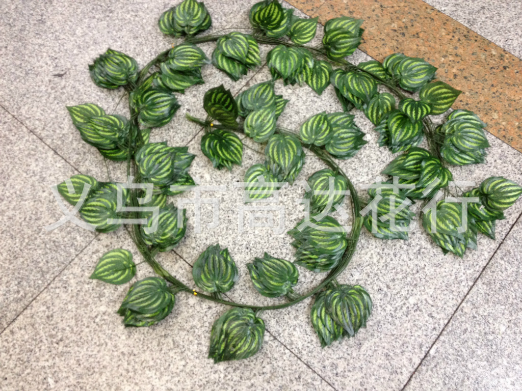 Artificial red maple leaf vine, ivy decorative vine, grape leaf vine manufacturer, ten-thousand-year green leaf vine pic 10