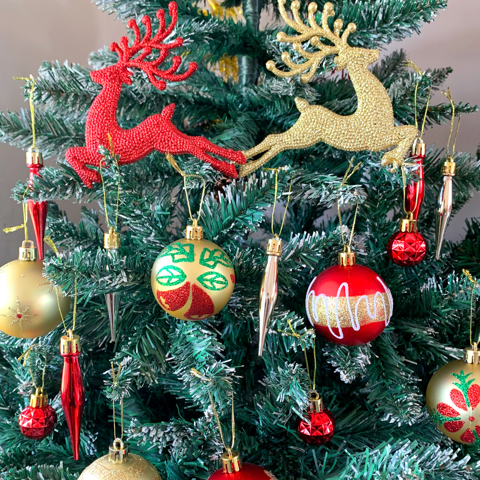 Temu/SHEIN Christmas decorations: Electroplated deer plastic balls, painted Christmas ball sets, Christmas tree pendants pic 10
