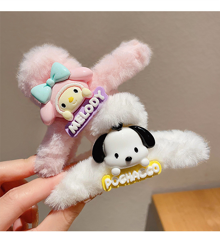 Cute and fluffy large strawberry bear clip cartoon hair clip, new autumn and winter sweet and girlish shark clip headwear pic 26