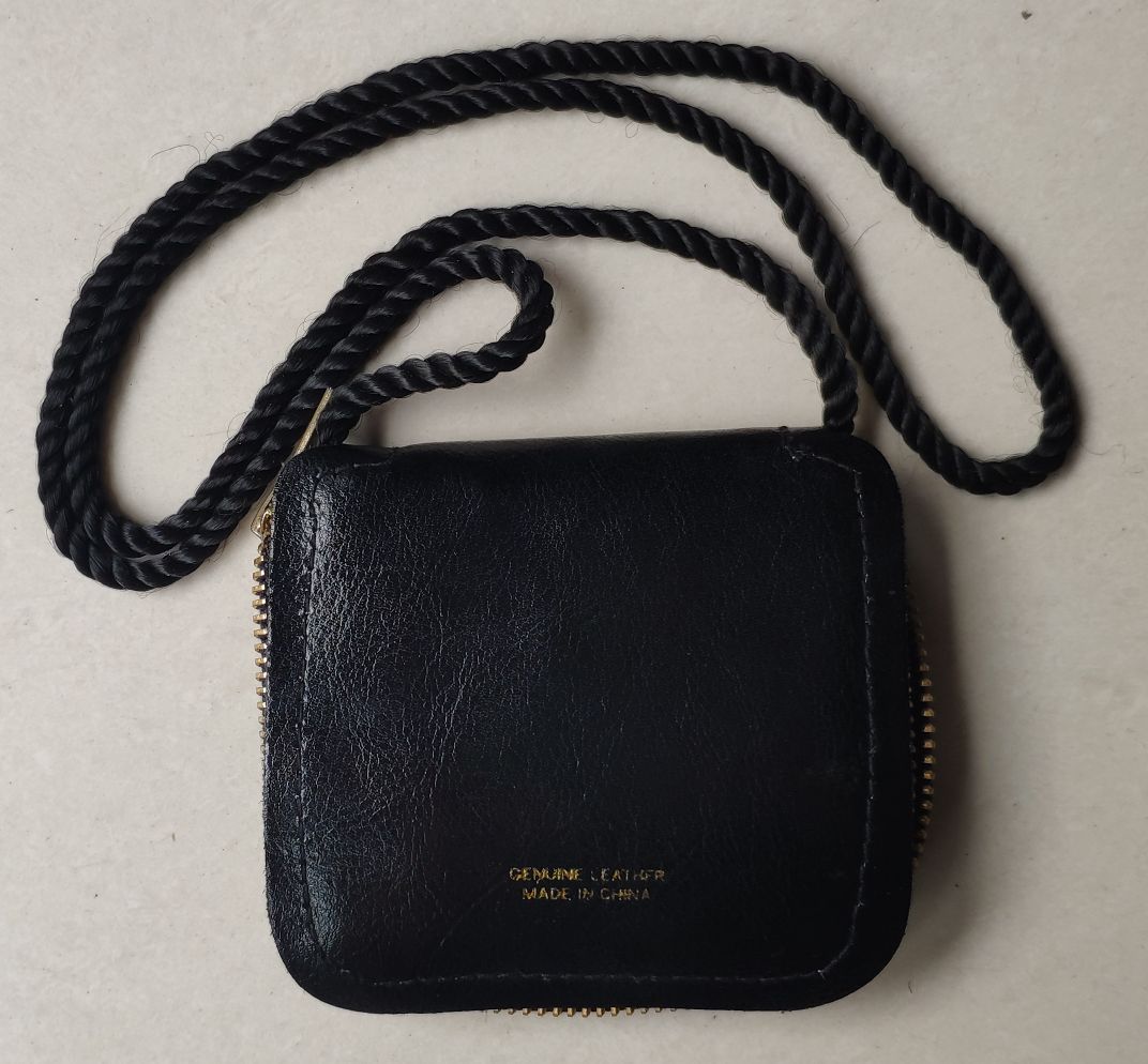 R64 Layer 2 black is in stock. Both color and color samples can be made and customized pic 1