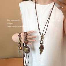 New Chinese-style Zen-inspired long feather necklace, a retro and versatile female ethnic style, a layer-and-wear sweater chain, a best-selling niche accessory pic 4