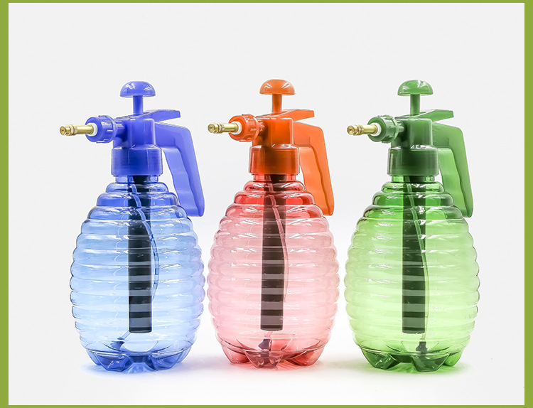 Plastic pneumatic pressure spray bottle, sprayer, water bottle for watering flowers and washing cars pic 7
